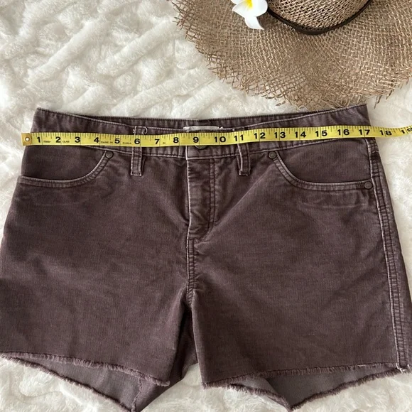 NWOT Carve Designs Oahu Corduroy Shorts Raisin Size 10 - Picture 3 of 8